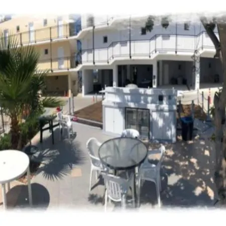 Panoramic Holidays アパート ペイヤ